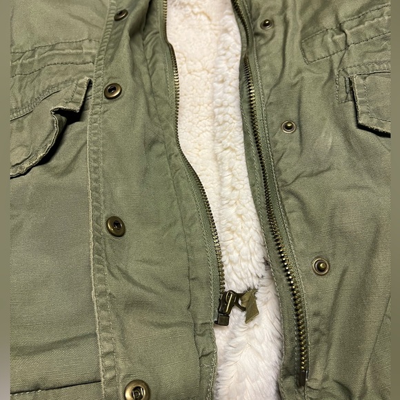 GAP Sherpa Winter Coat - Picture 2 of 7